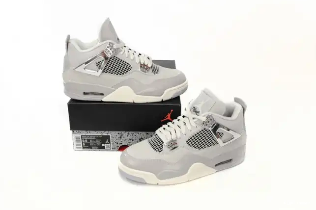 Kick Theory Jordan Frozen Moments 4 WMNS Air AQ9129-001 0501